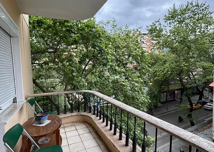 Historical Center Flat アパート ティラナ